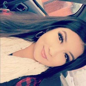 Meet your Posher, Liliana